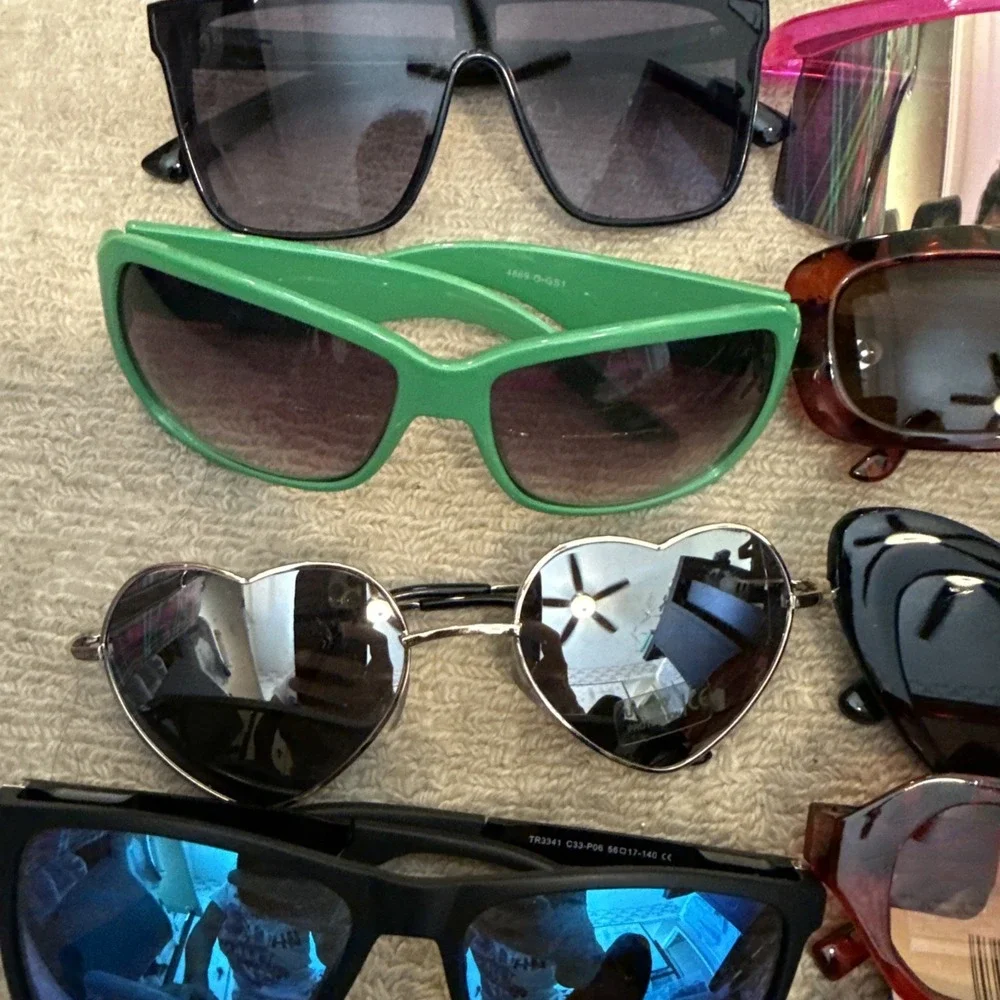 44 Pairs NWT Women's Sunglasses - Trendy, Hot Styles, Oversized, Aviator,Round+